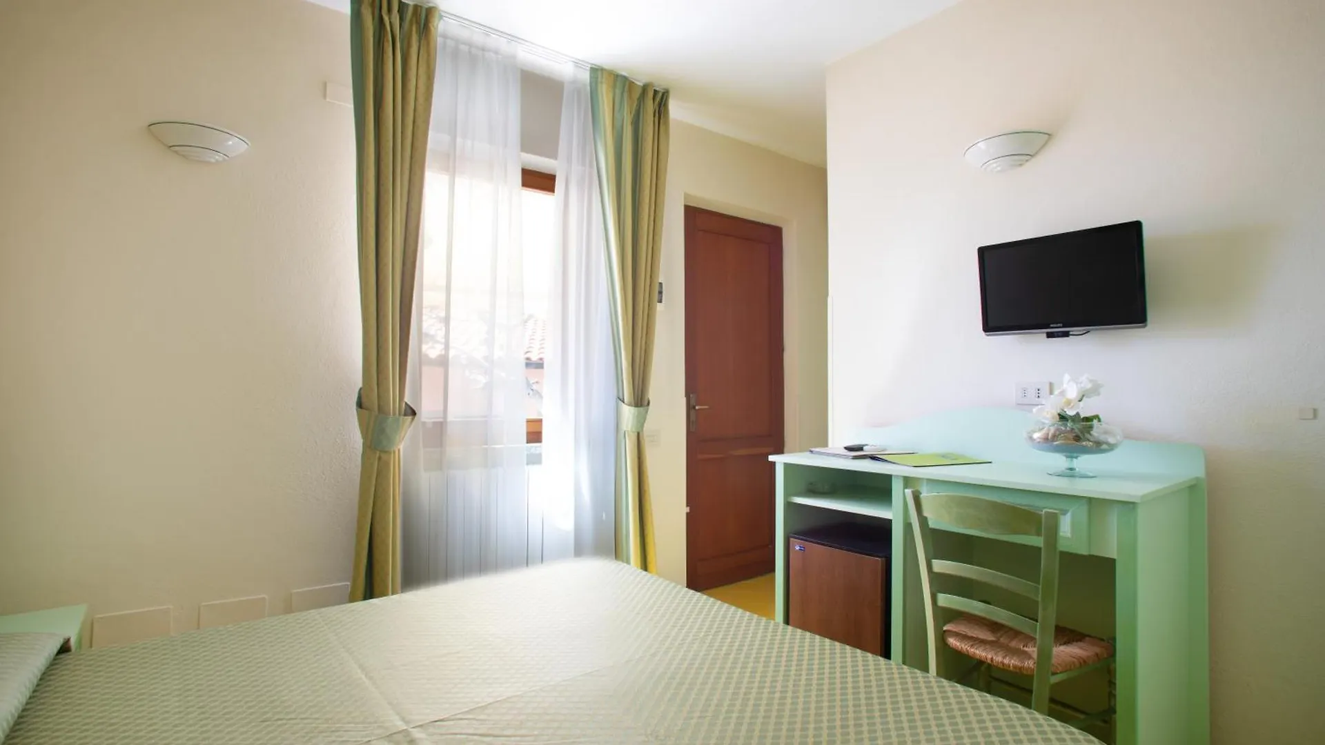 Hotel Sardi Pomonte 3*,  Italien