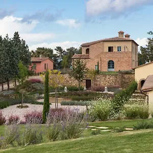 Hotel Cignella Garden In Tuscany, Trequanda